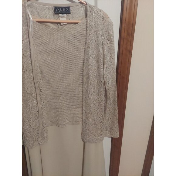 Alex Evenings Women's Mother Of The Bride Two Piece Shell Beige Gown Size 12 - Picture 5 of 16